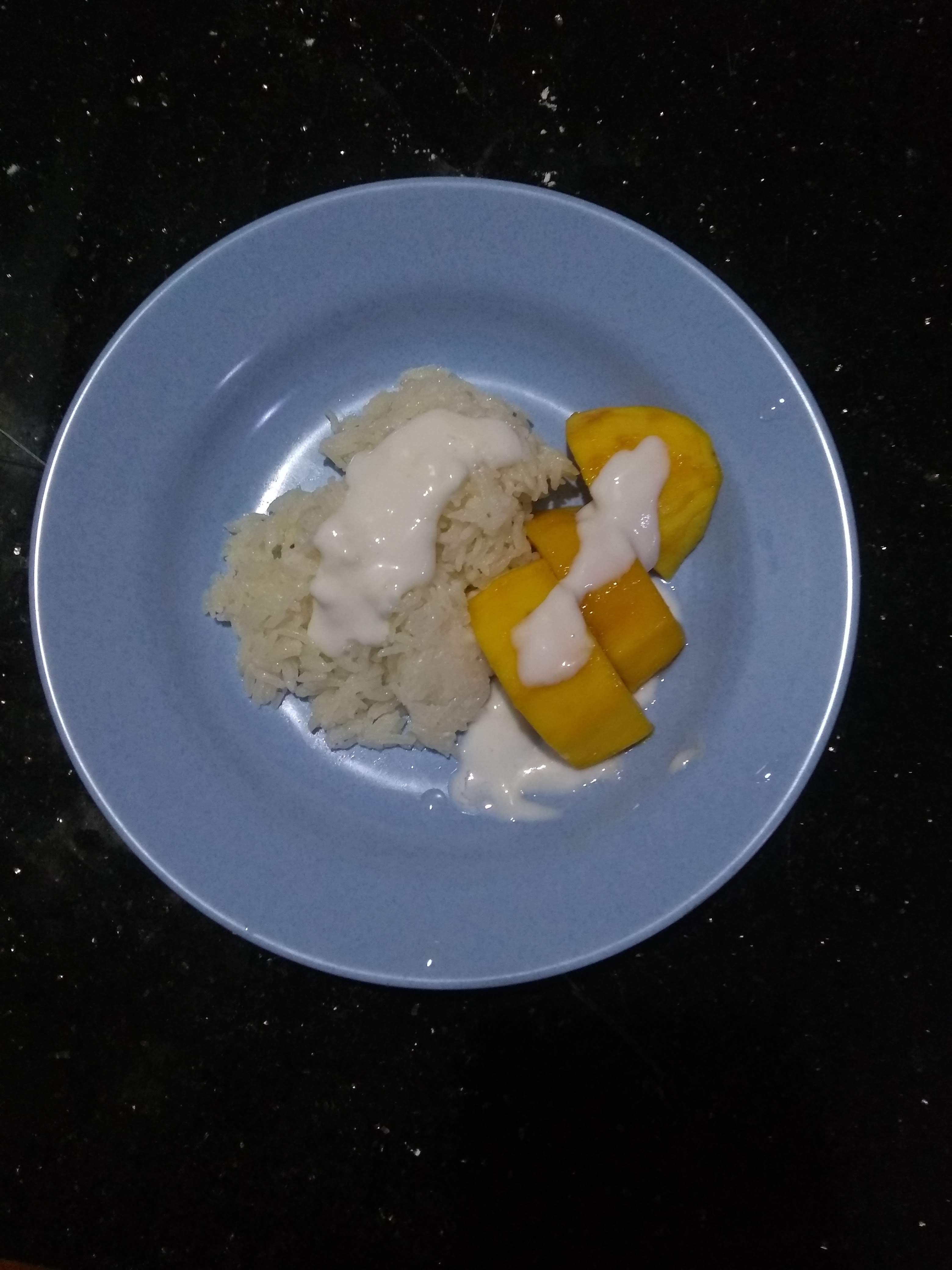 rese mango sticky rice